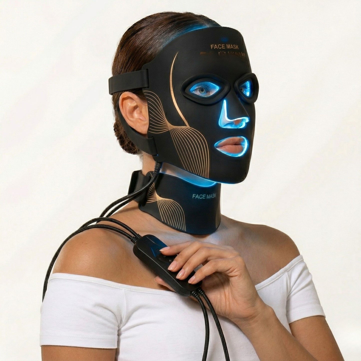 Pomelli’s® Lumora Series™ LED Light Contour Mask